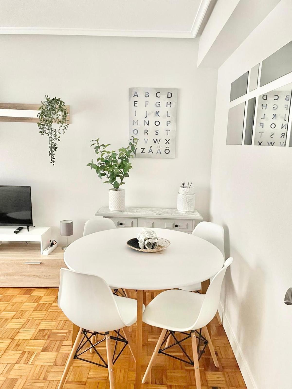 Ferienwohnung Tranquilidad Al Lado Del Centro Parking Incluido Oviédo Exterior foto