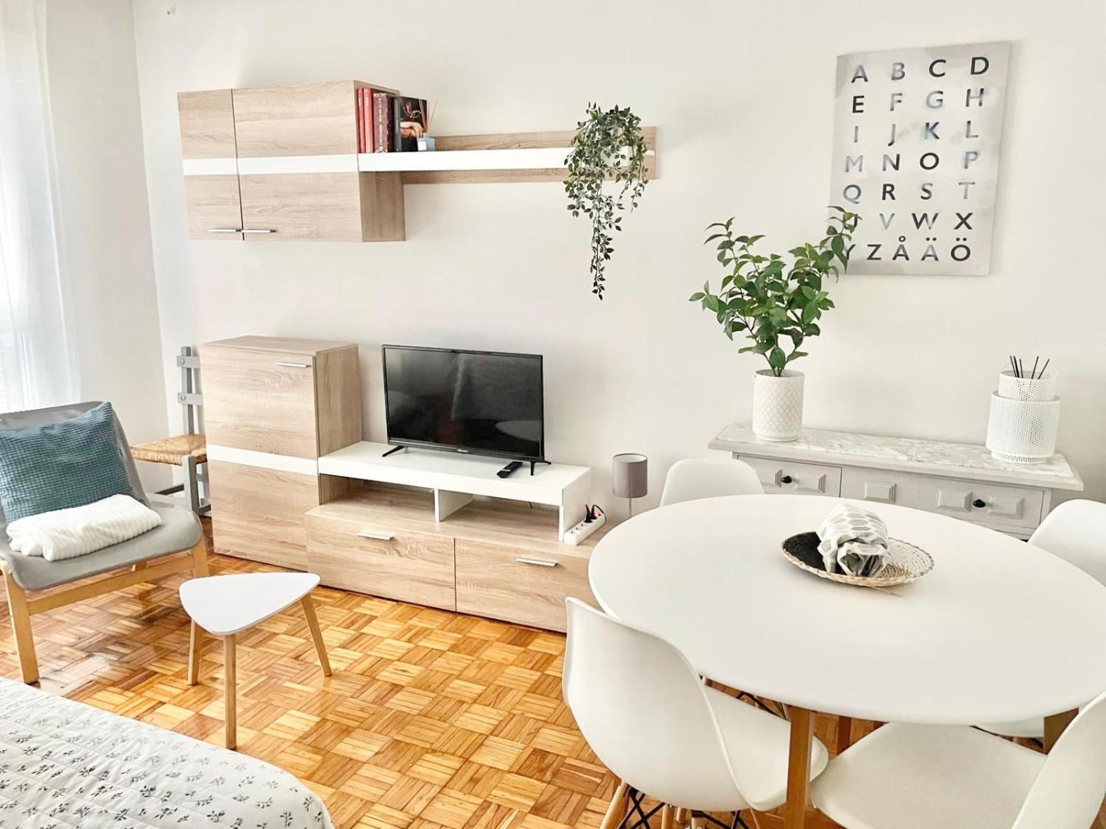 Ferienwohnung Tranquilidad Al Lado Del Centro Parking Incluido Oviédo Exterior foto